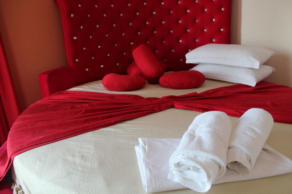 Hotel Garden Radhimë المظهر الخارجي الصورة